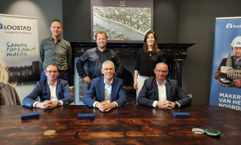 Winsum W.est I 24.07.23 ondertekening groep.jpg
